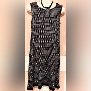 Max Studios Sleeveless Blue and Cream Patterned A-Line Dress